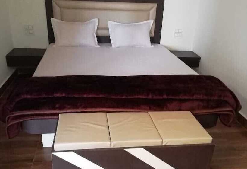Hotel Airan Residency