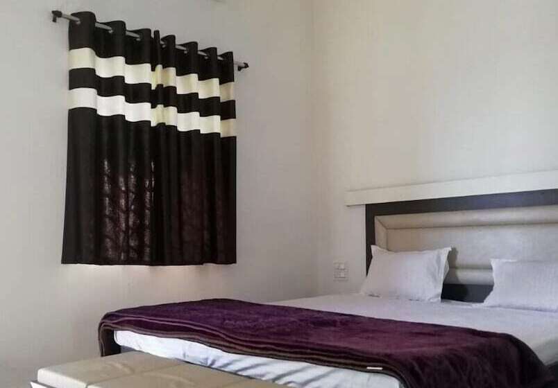 Hotel Airan Residency