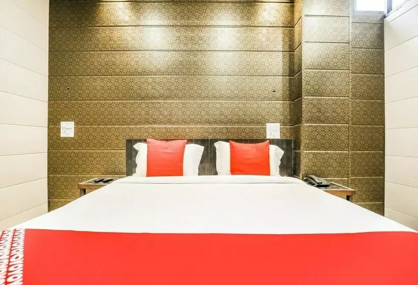 Hotelli Anand Shri By Oyo Rooms