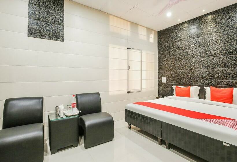 호텔 Anand Shri By Oyo Rooms