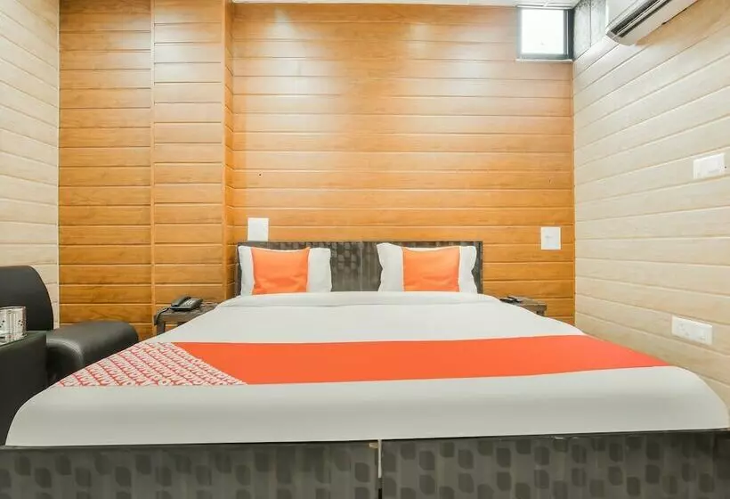Hotelli Anand Shri By Oyo Rooms