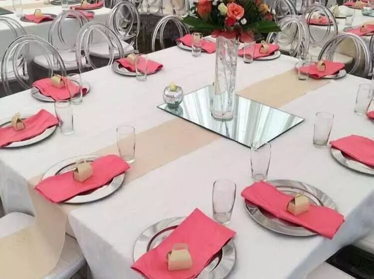 هتل Borrowdale Country Manor