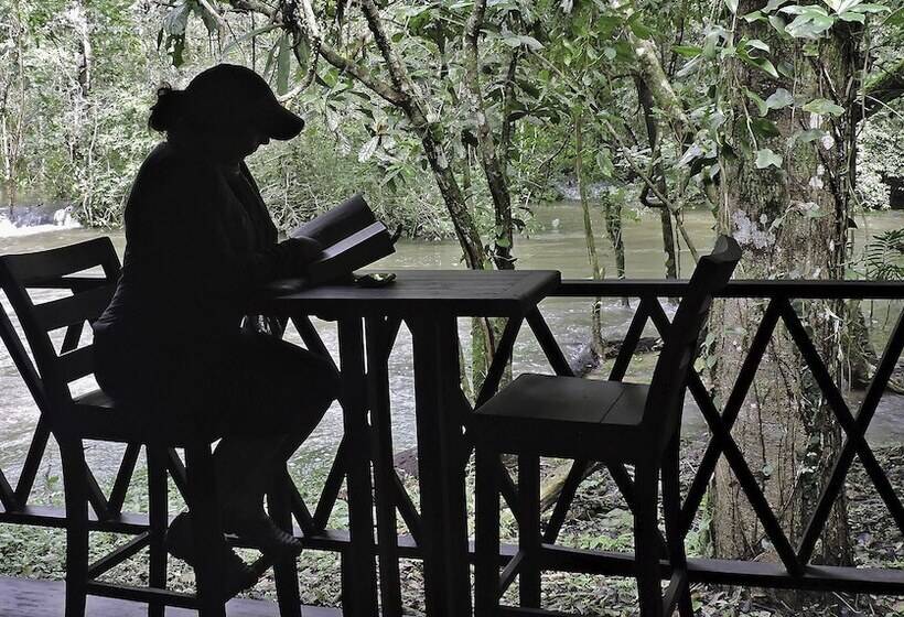 호텔 Campamento Rio Lacanja