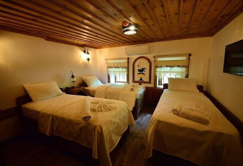 בית מלון כפרי Mehmet Emin Efendi Konagi