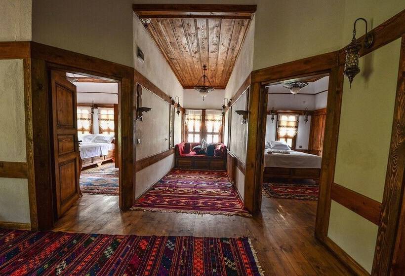 בית מלון כפרי Mehmet Emin Efendi Konagi