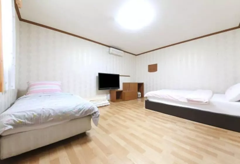 هتل Seolak Resortel