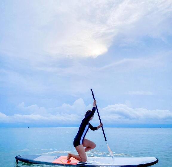 هتل Varietyd Dayhostel Huahin