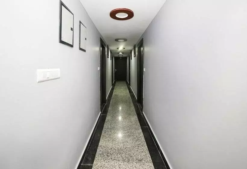 ホテル Veer Bhumi Palace By Oyo Rooms