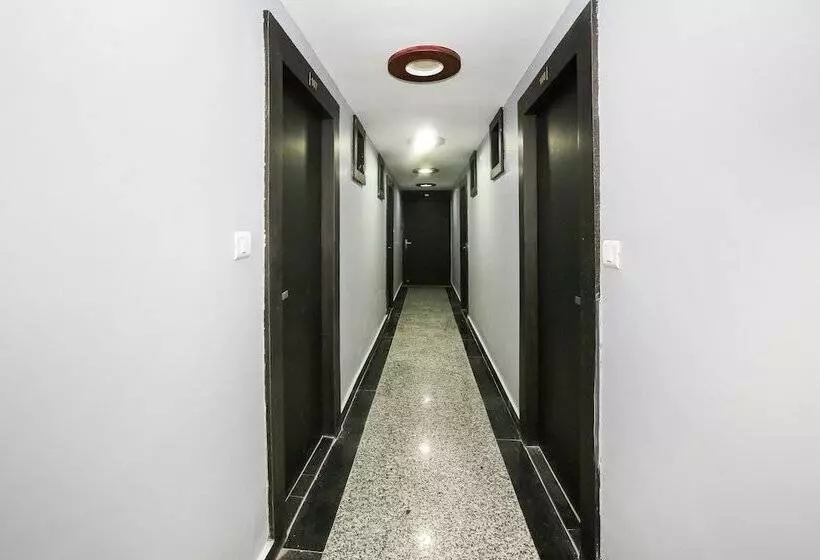 ホテル Veer Bhumi Palace By Oyo Rooms