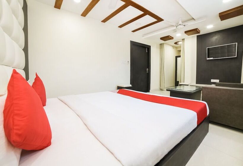 فندق Veer Bhumi Palace By Oyo Rooms