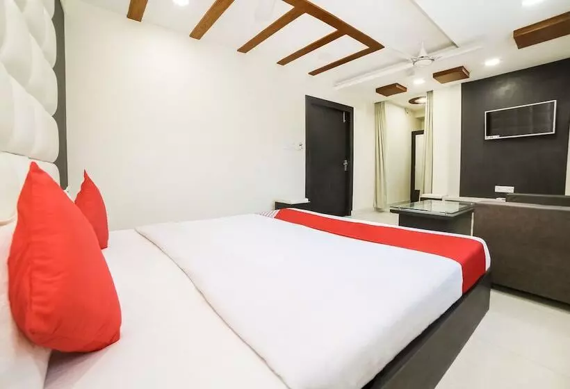 ホテル Veer Bhumi Palace By Oyo Rooms