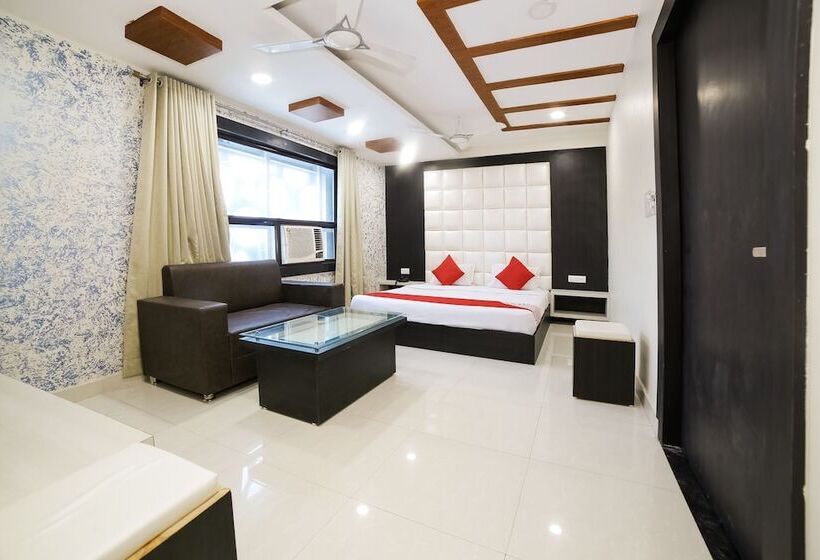 فندق Veer Bhumi Palace By Oyo Rooms