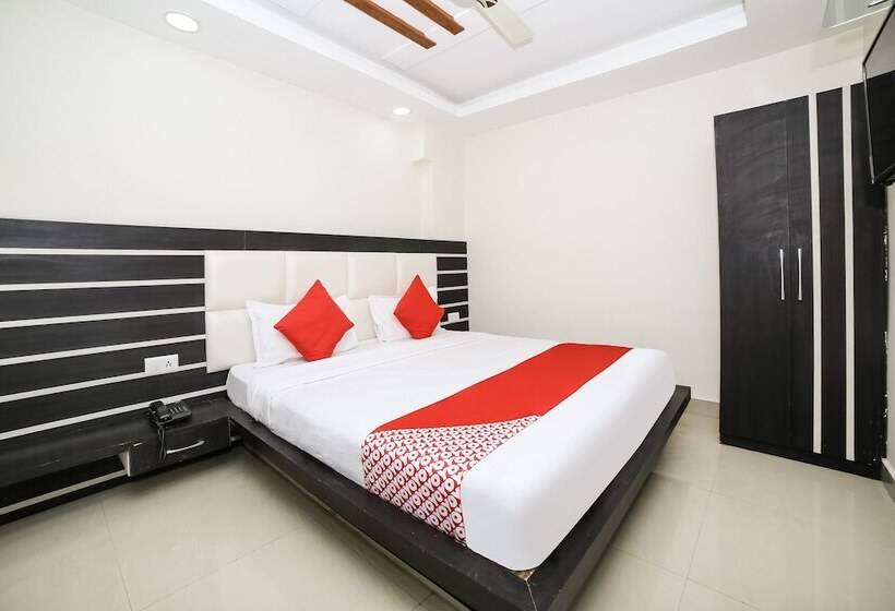 فندق Veer Bhumi Palace By Oyo Rooms