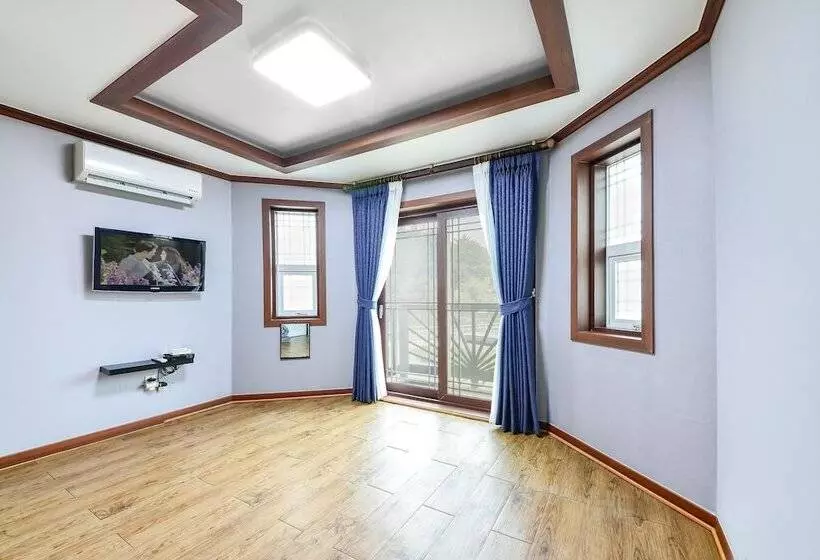 Samcheok Duelkkot Pension