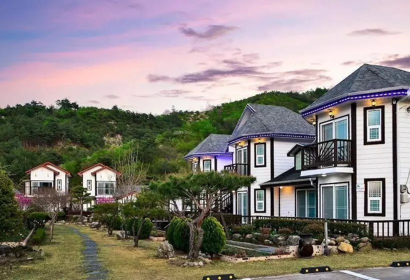 Samcheok Duelkkot Pension