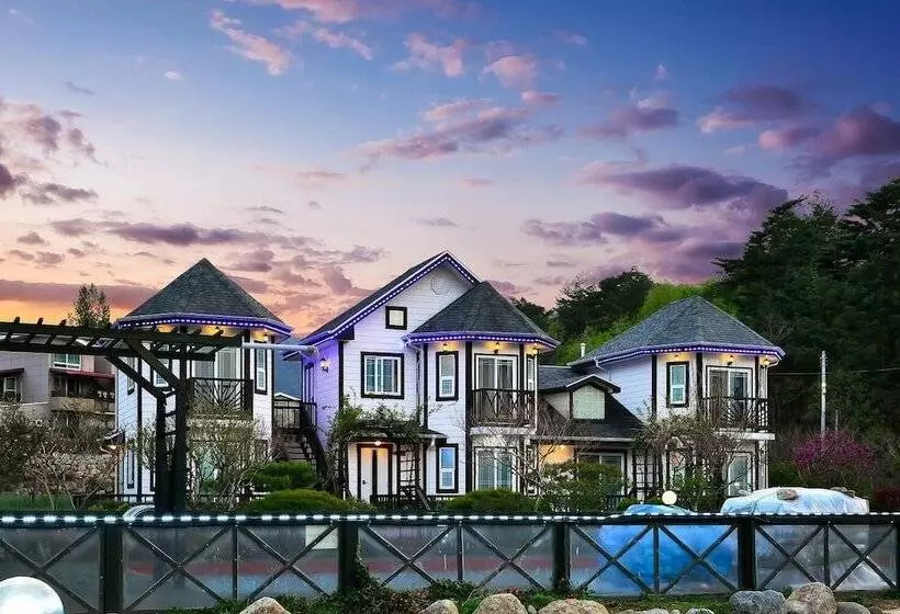 Samcheok Duelkkot Pension