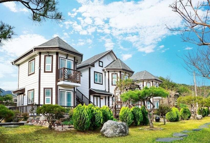 Samcheok Duelkkot Pension