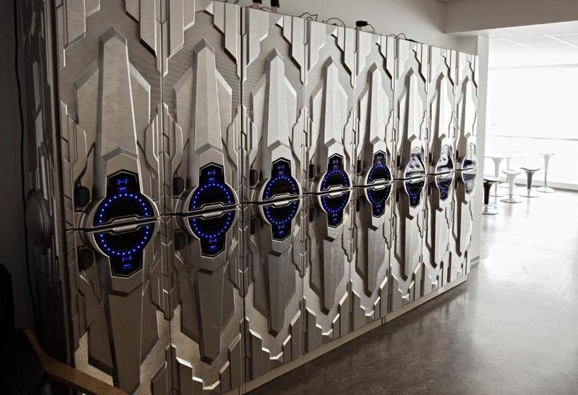 هتل کپسول Puffin Nest Capsule Hostel