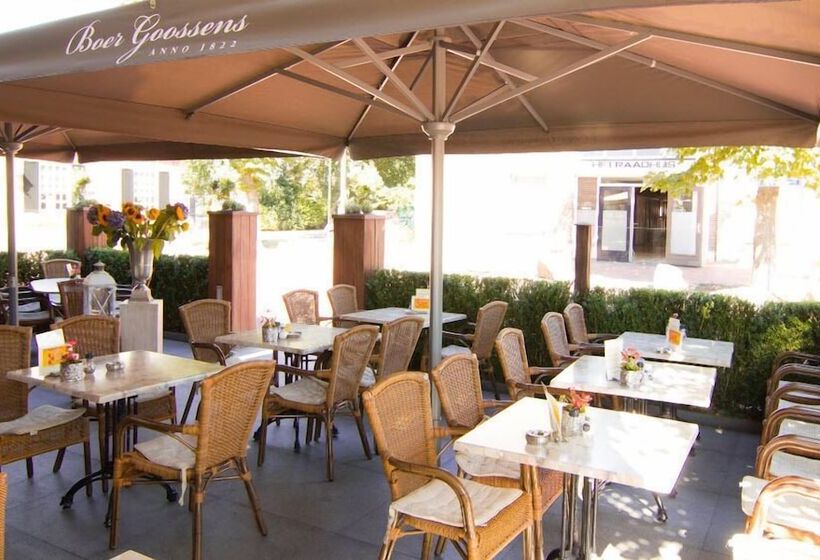 هتل Boer Goossens