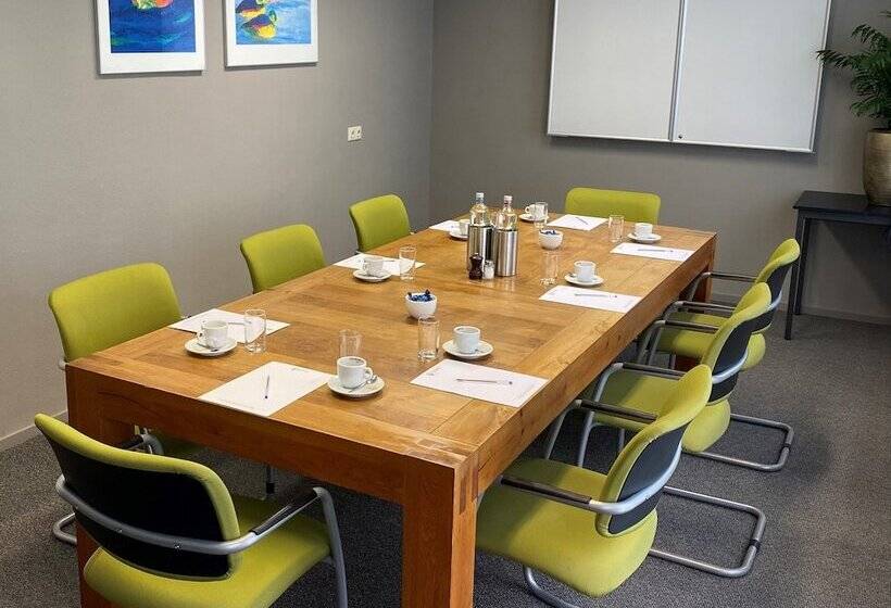 هتل Boer Goossens