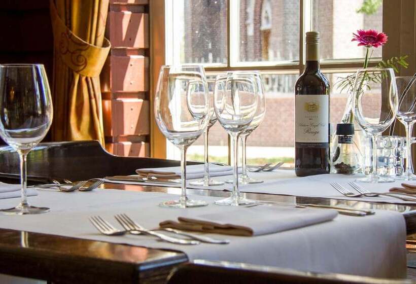 هتل Boer Goossens