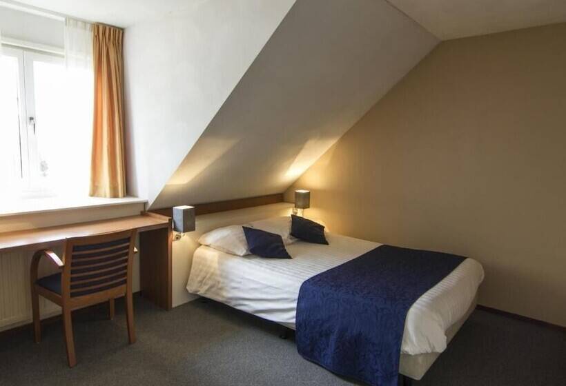 هتل Boer Goossens