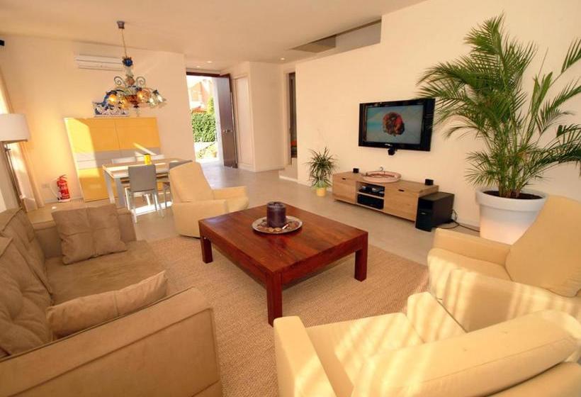Villa Barcares Gran For 10, Pool, Gym And Close To Beach