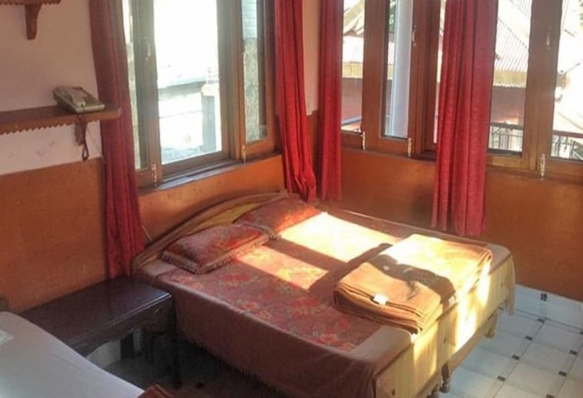 فندق Ekant Lodge