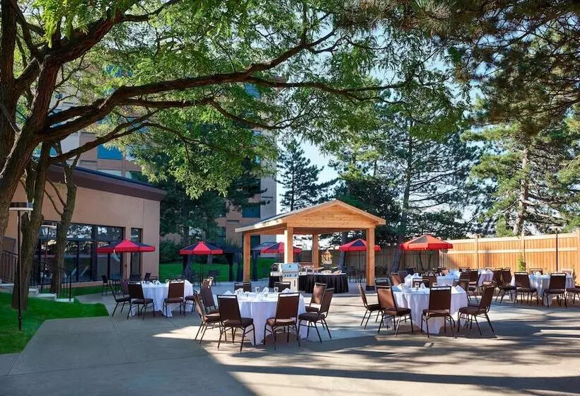 Hotelli Element Toronto Airport