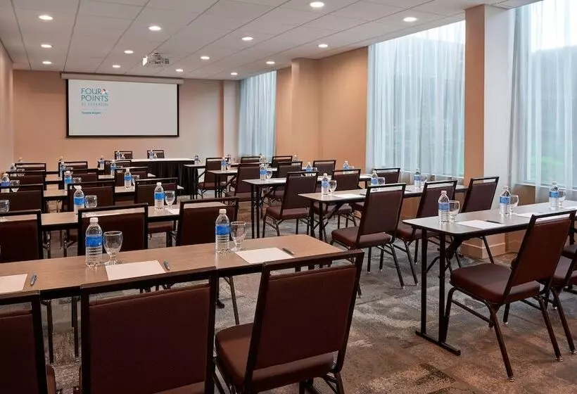 Hotelli Element Toronto Airport