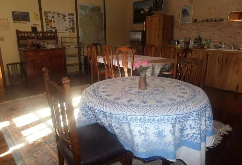 Aamiaismajoitus (B&B) La Roseraie