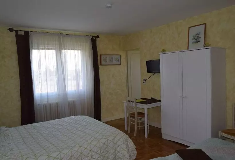 Aamiaismajoitus (B&B) Le Nid De L'ecureuil