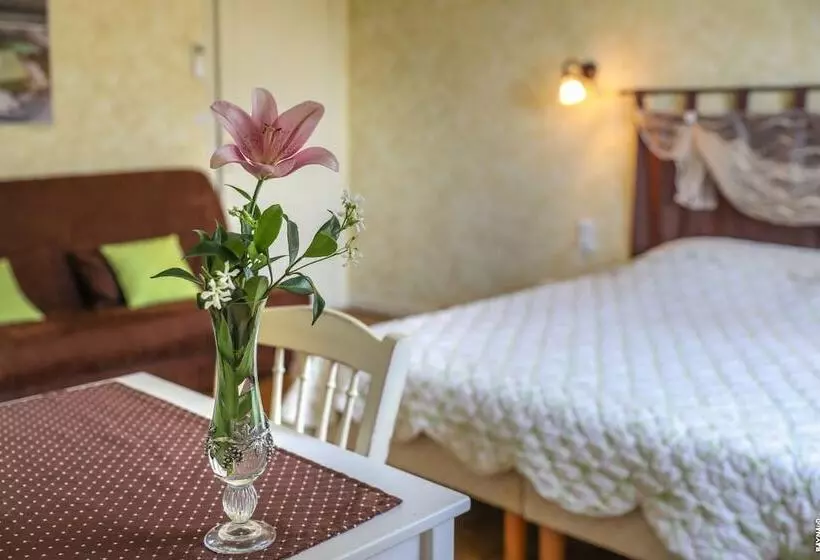 Aamiaismajoitus (B&B) Le Nid De L'ecureuil