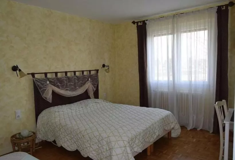 Aamiaismajoitus (B&B) Le Nid De L'ecureuil