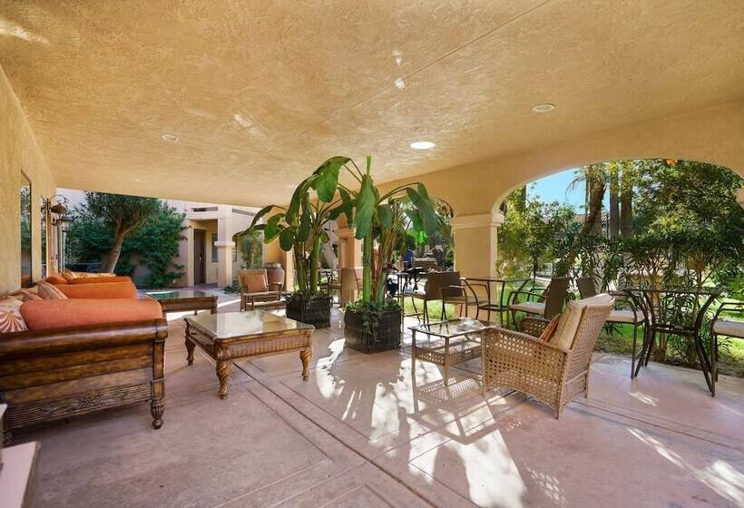 فندق La Fuente Inn & Suites