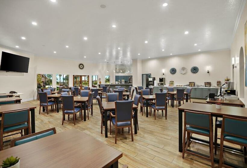 فندق La Fuente Inn & Suites