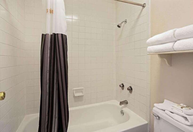 فندق La Quinta Inn By Wyndham Denver Golden