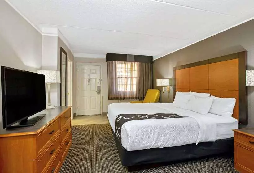 Отель La Quinta Inn By Wyndham Denver Golden