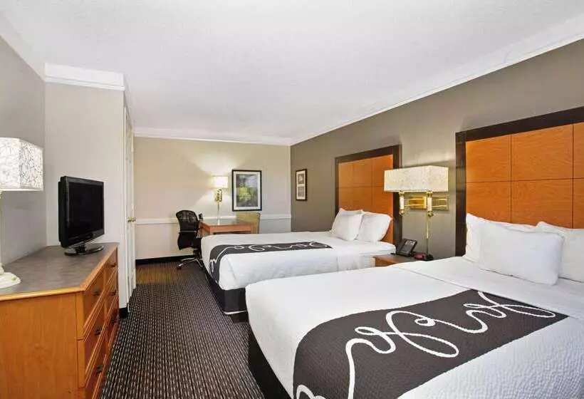 Отель La Quinta Inn By Wyndham Denver Golden