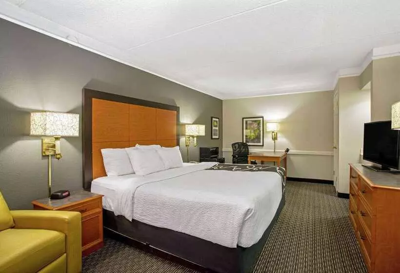 Отель La Quinta Inn By Wyndham Denver Golden