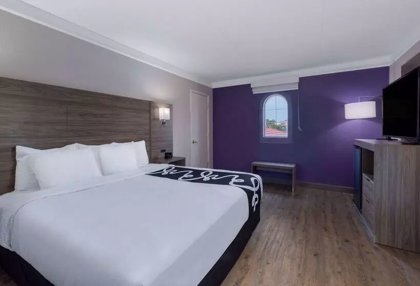 호텔 La Quinta Inn By Wyndham Kansas City Lenexa