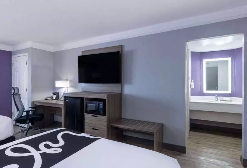 호텔 La Quinta Inn By Wyndham Kansas City Lenexa