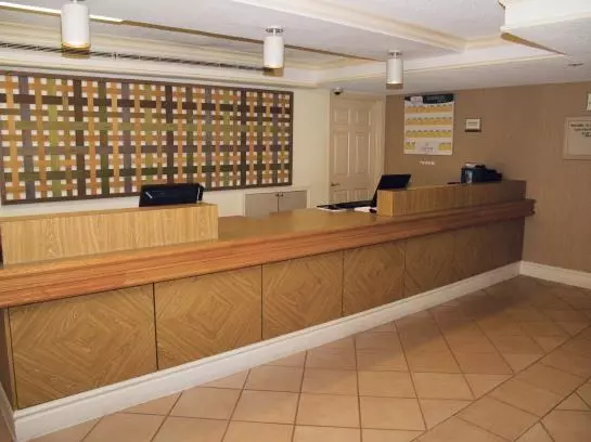 Отель Travelodge by Wyndham Mobile