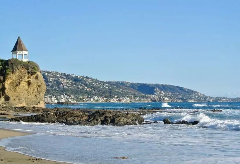 호텔 Laguna Shores Studio Suites