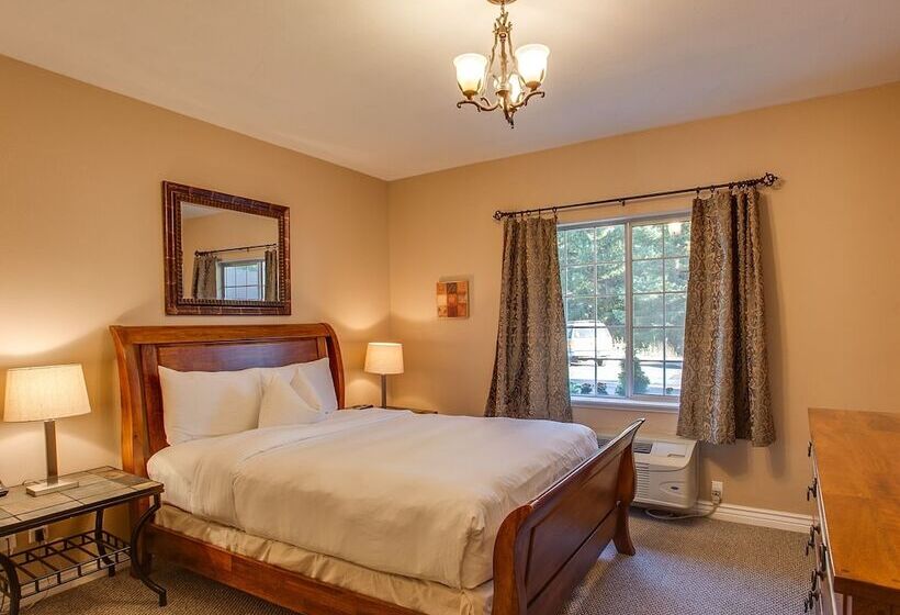 فندق Leavenworth Village Inn