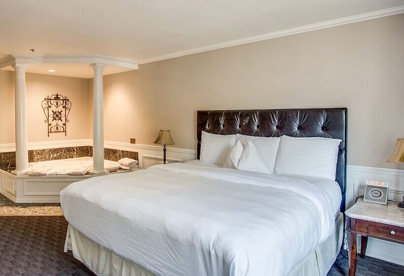 فندق Leavenworth Village Inn