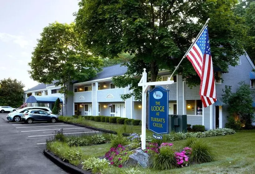 هتل The Lodge At Turbat S Creek