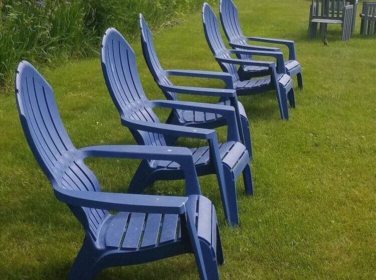 Отель The Lodge At Turbat S Creek