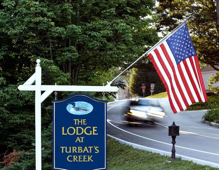 Отель The Lodge At Turbat S Creek