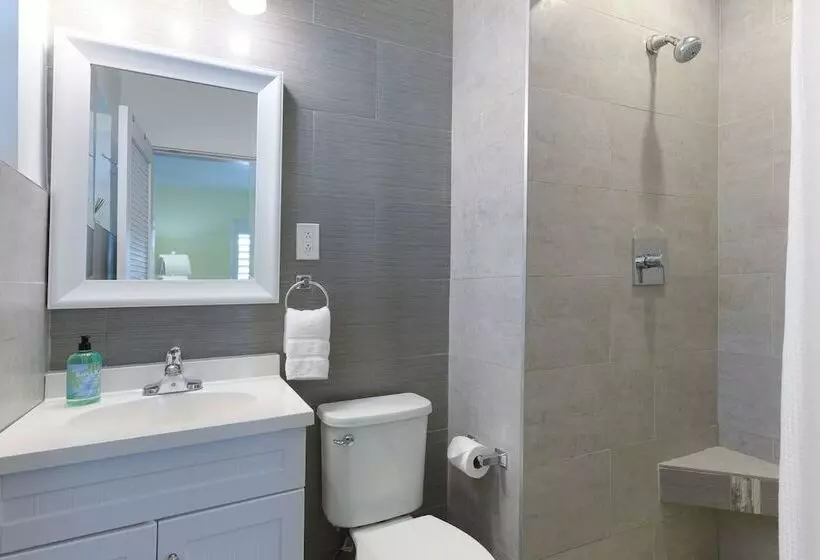 Kona Kai Resort And Gallery